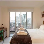 Studio Em Pinheiros Prox A Faria Lima Com Cama Queen