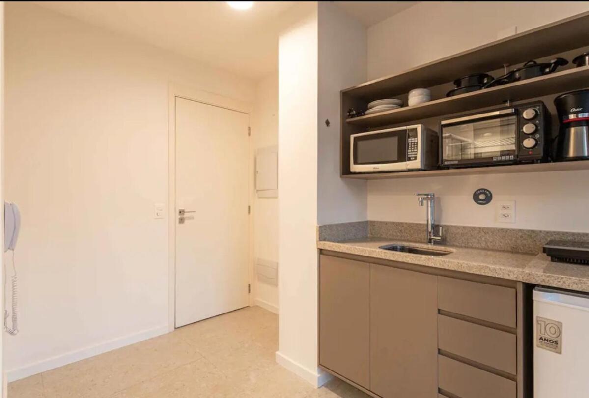 Apartamento Em Pinheiros Prox A Faria Lima Com Cama Queen São Paulo