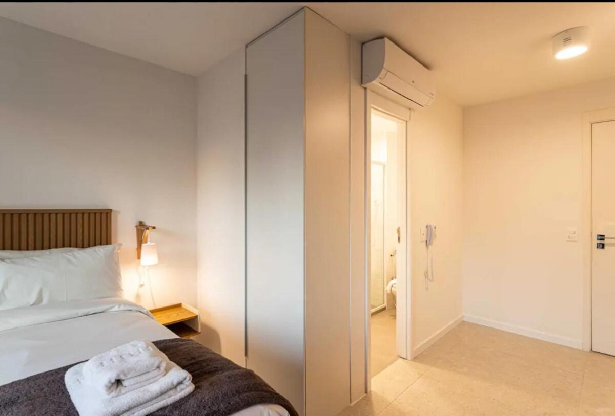 Em Pinheiros Prox A Faria Lima Com Cama Queen Apartamento